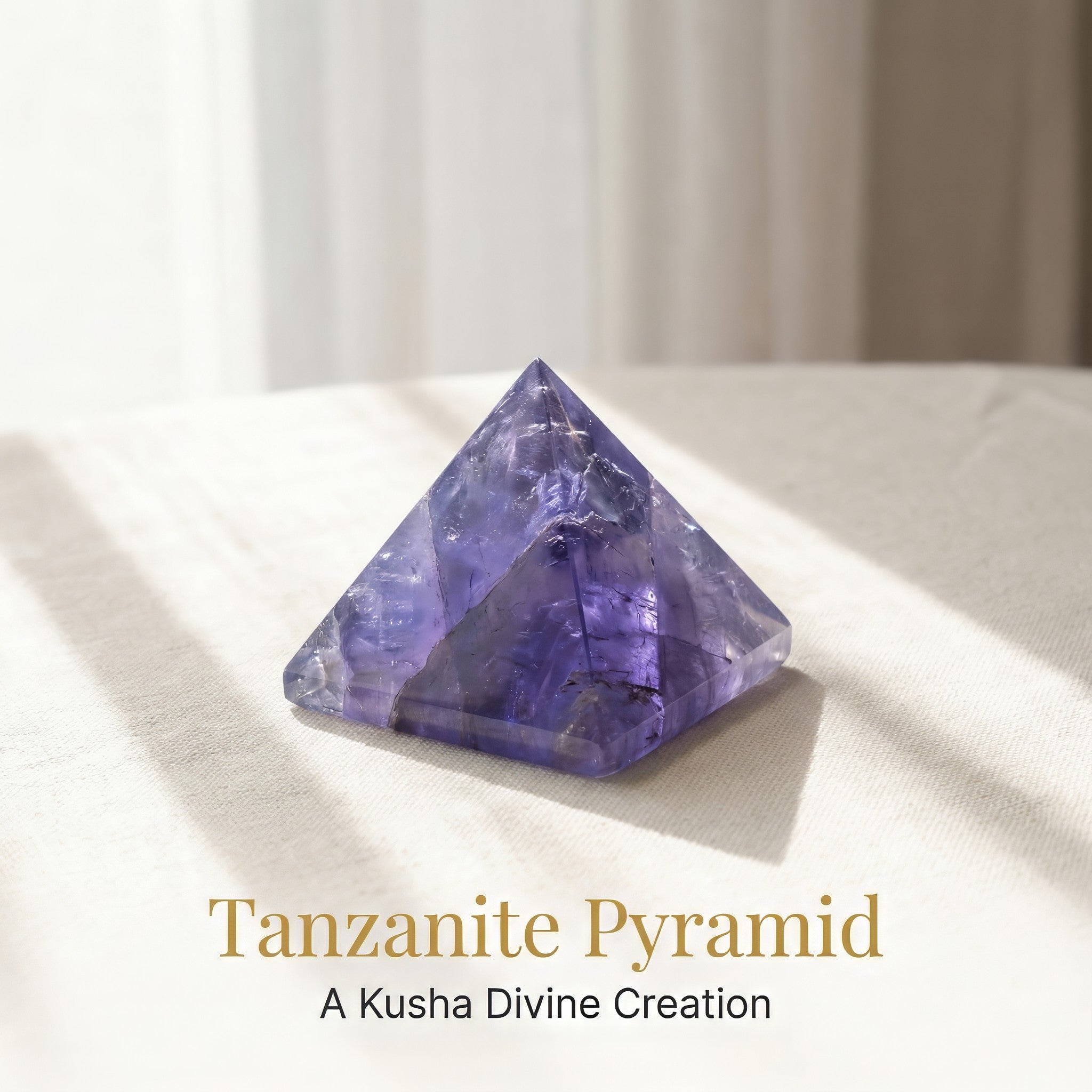 Tansanit-Pyramide