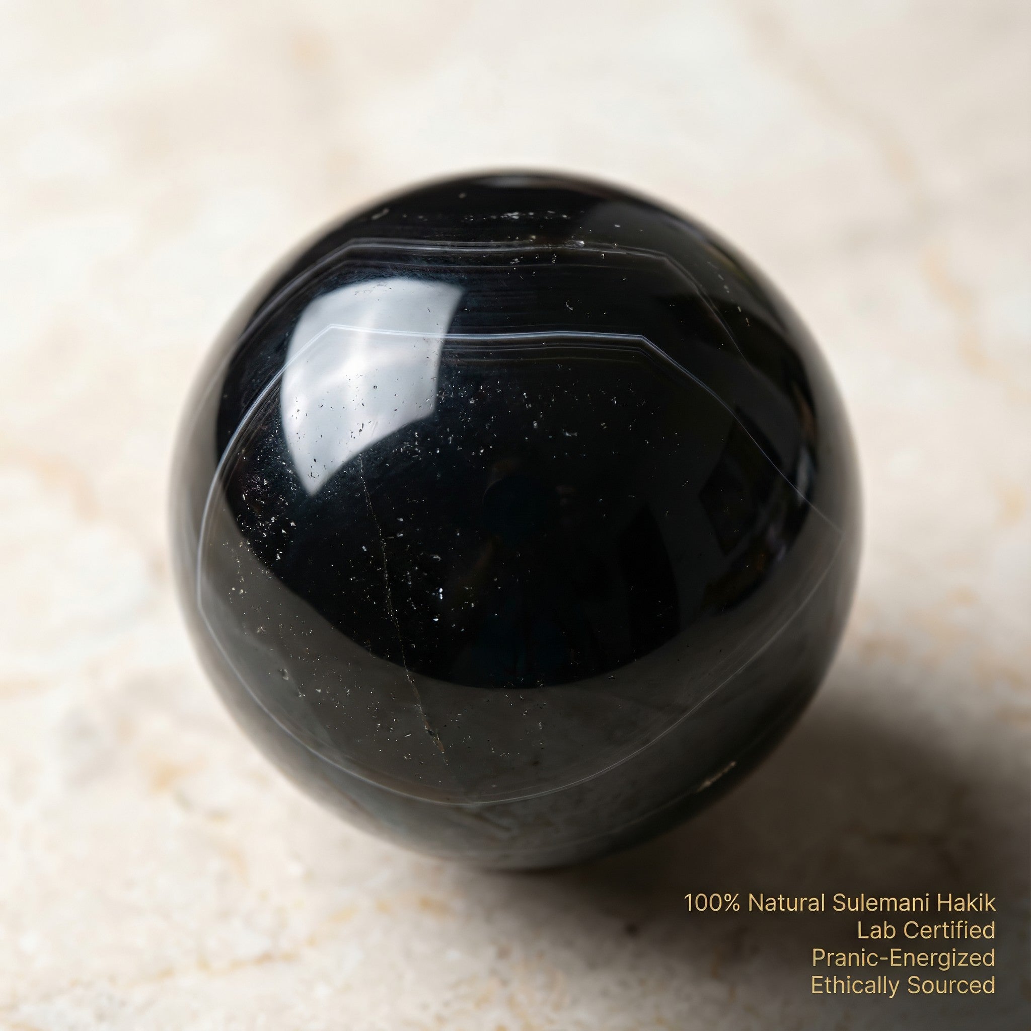 Boule de cristal Sulemani Hakik (agate noire)