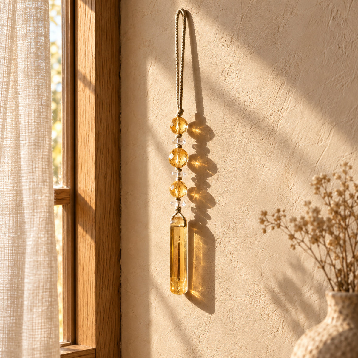 Citrine Hanging, main view